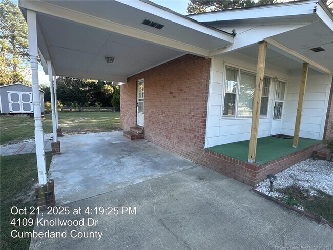 Building Photo - 4109 Knollwood Dr
