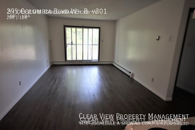 Building Photo - Columbia Manor 2 bedroom condo with utilit...
