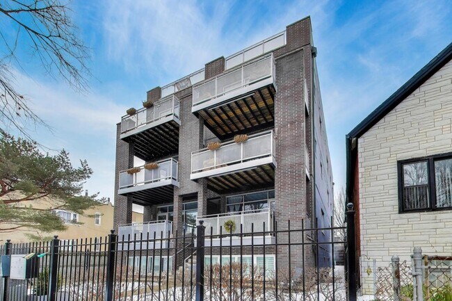 Foto del edificio - 1509 N Campbell Ave