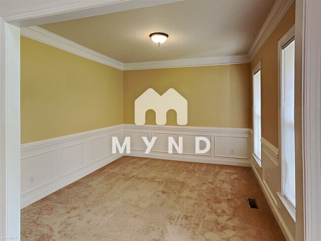 Building Photo - 4 br, 2.5 bath House - 2008 Crismark Dr