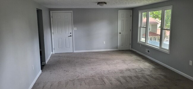 Rear Upper Living Room - 416 E Larwill St