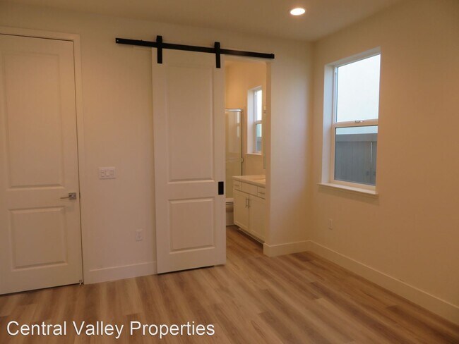 Building Photo - 1 br, 1 bath House - 3039 Gaylene Anne Place
