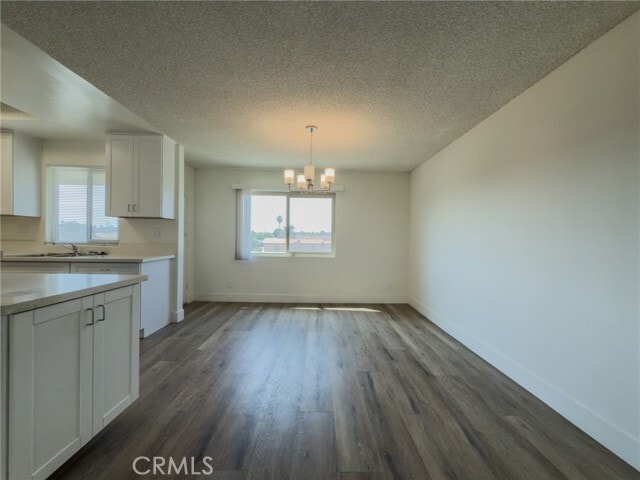 Building Photo - 2513 Ruhland Ave