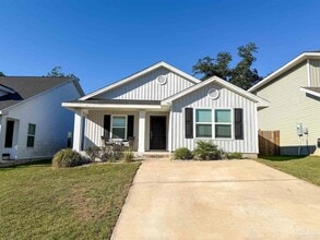 Building Photo - 392 Hilburn Ln