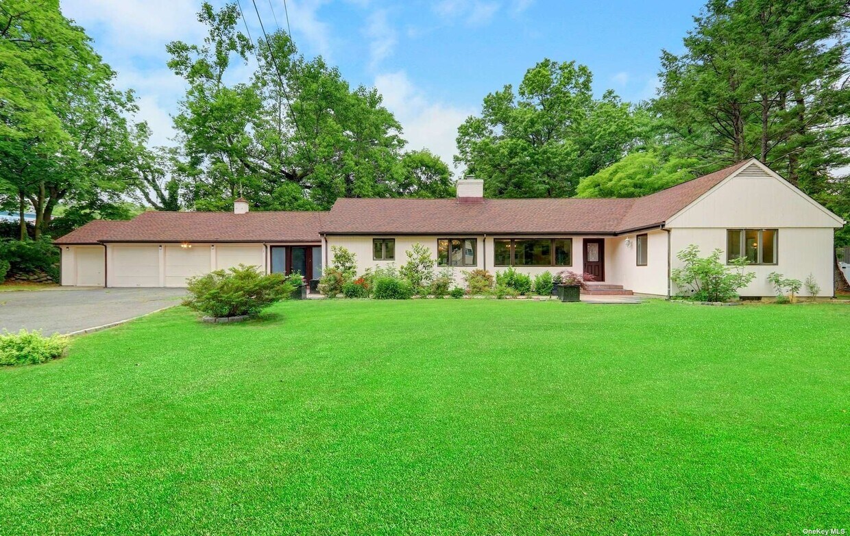 Primary Photo - 1 Mary Ln