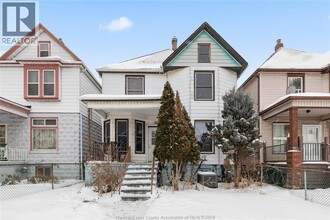 Building Photo - 722 Dougall Ave