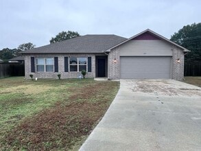 Building Photo - 27 Kasidyann Ct Building Photo - 27 Kasidyann Ct