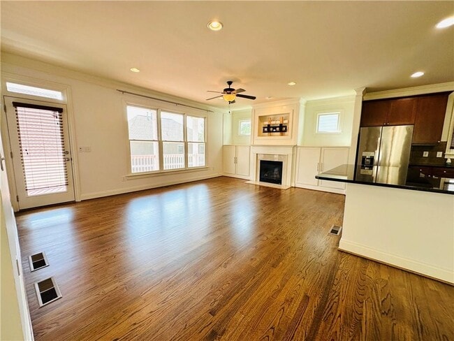 Building Photo - 1678 Carr Cir NW