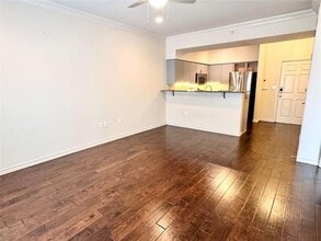 Building Photo - 3102 Kings Rd