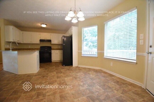 Foto del edificio - 210 Lakefront Dr