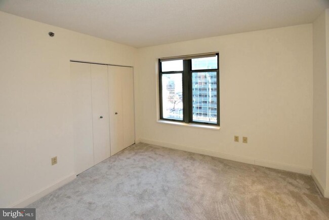 Foto del edificio - 1150 K St NW