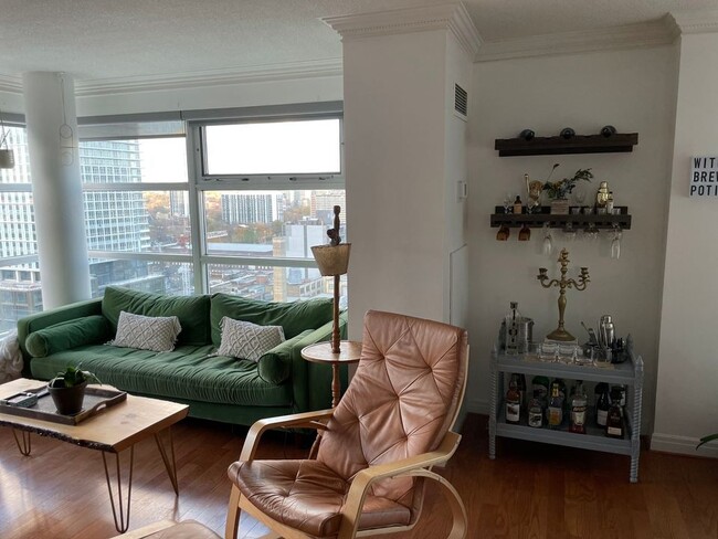 Building Photo - 50 Lombard St