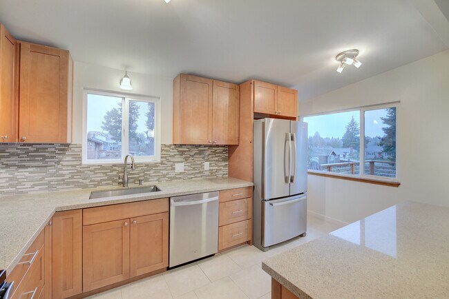 Foto del edificio - 11002 12th Ave SW