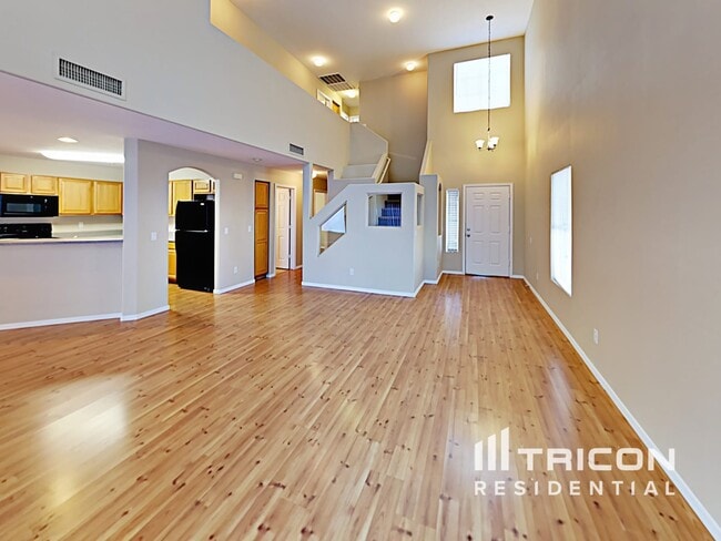 Foto del edificio - 22040 W Gardenia Dr