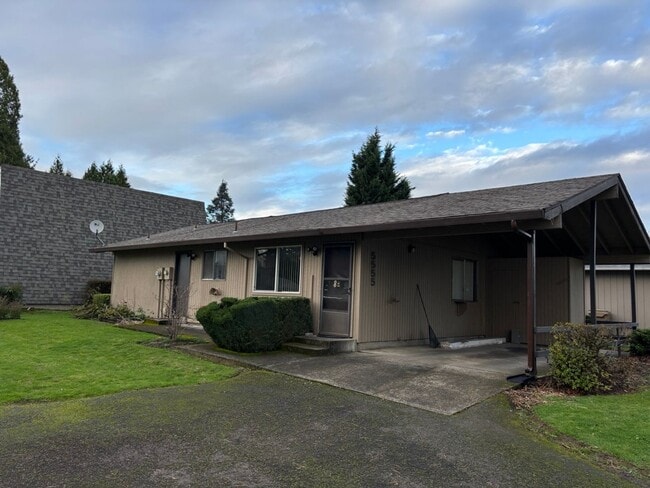 Photo - 5555/5545 Gill St Apartment