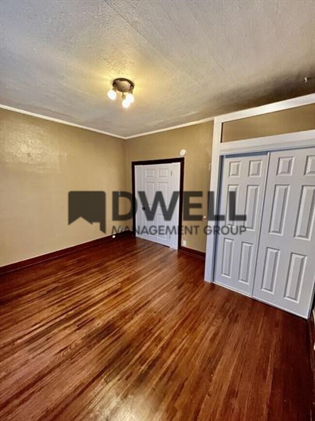 Building Photo - 403 10th Street Northwest, Austin, MN 55912