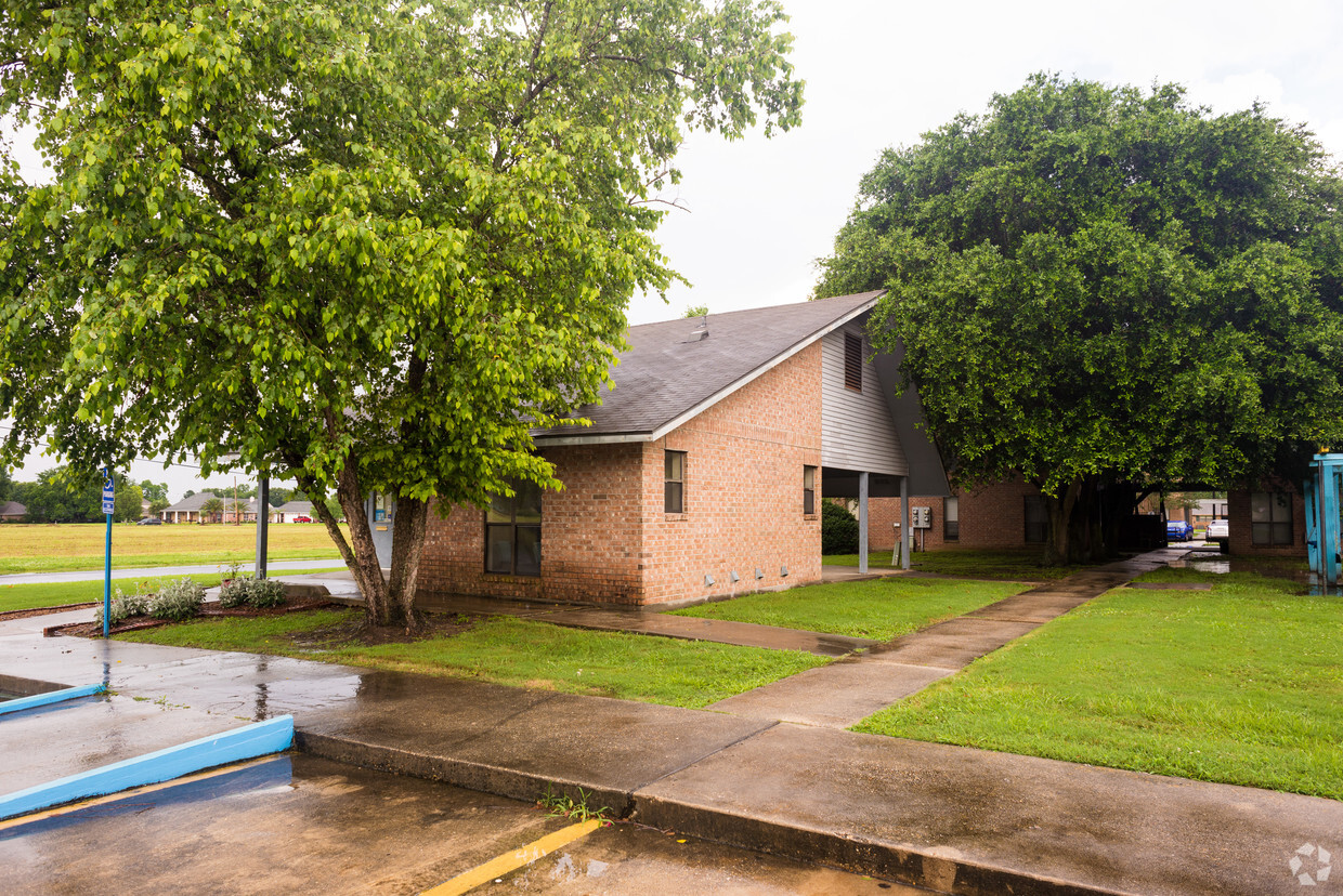 Primary Photo - St Gabriel Apartments