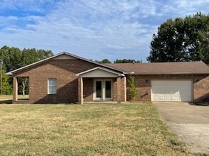 Building Photo - 2009 AR-135