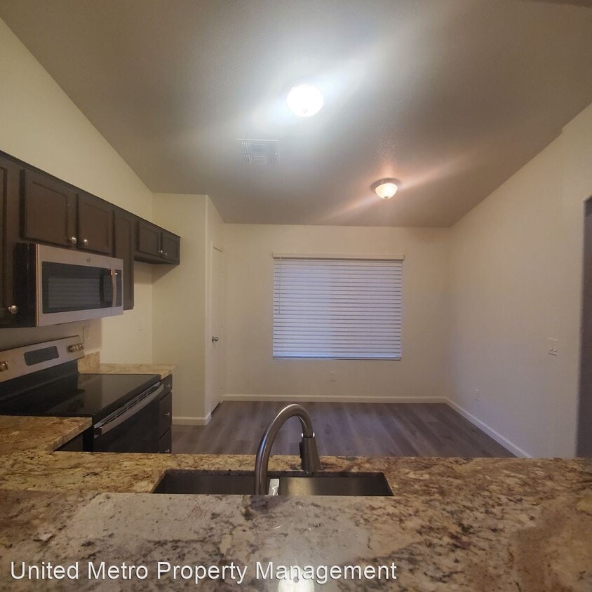 Primary Photo - 3 br, 2 bath House - 8201 N. 111th Lane