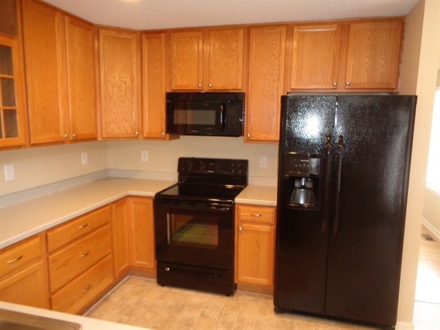 Building Photo - 5198 Fontana Ct