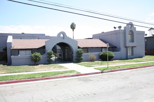 Building Photo - Mountain Plaza Apartments