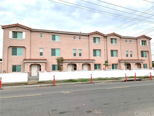 Primary Photo - 16002 Francisquito Ave
