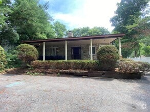 Building Photo - 350 Violet Ave