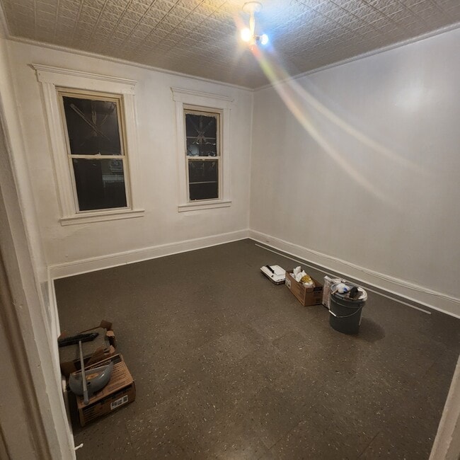 Foto del edificio - 13 Brinkerhoff Pl