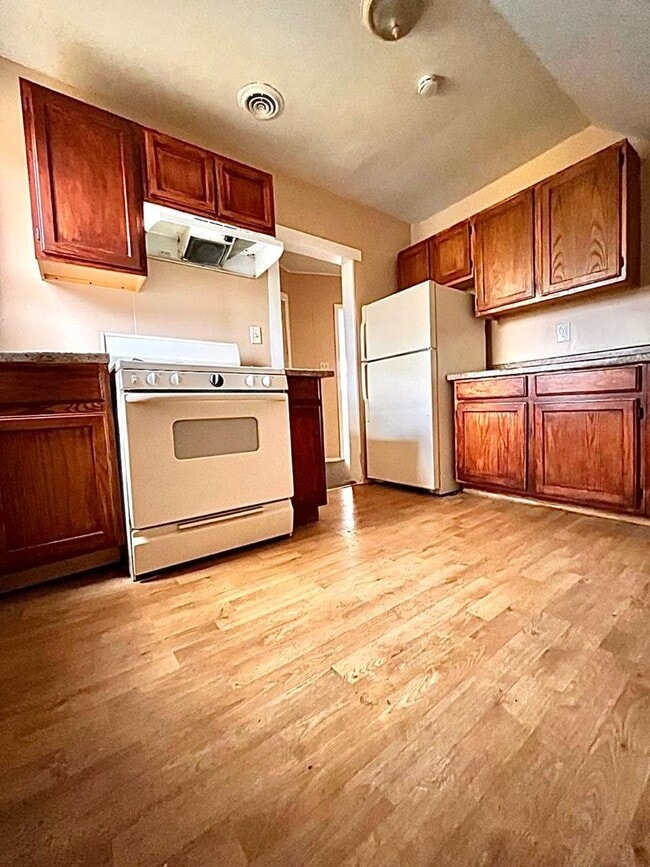 Foto del edificio - 67 Derby Ave