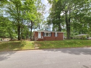 Building Photo - 3225 Forrest Hills Dr SW