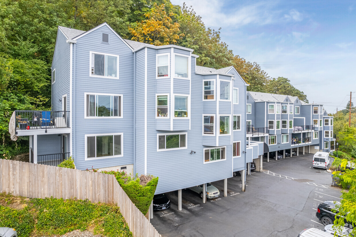Primary Photo - Lair Hill Condos