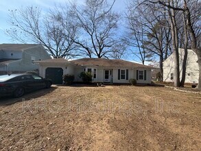 Building Photo - 401 Pam Ln