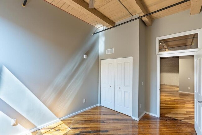 Foto del edificio - 116 N 4th St