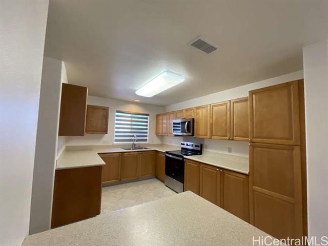 Building Photo - 94-1027-1027 Halekapio St