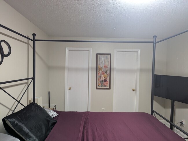 Foto del edificio - 715 Windchase Ln