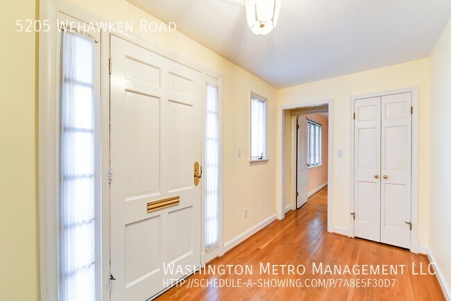 Building Photo - 5205 Wehawken Rd