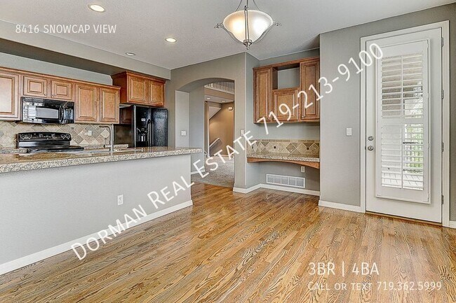 Building Photo - 2-Story Townhome A/C in D20