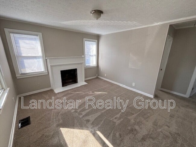 Building Photo - 3762 Parthenia Ave