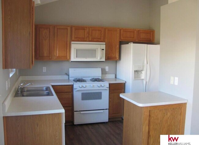 Building Photo - 16502 Burdette St