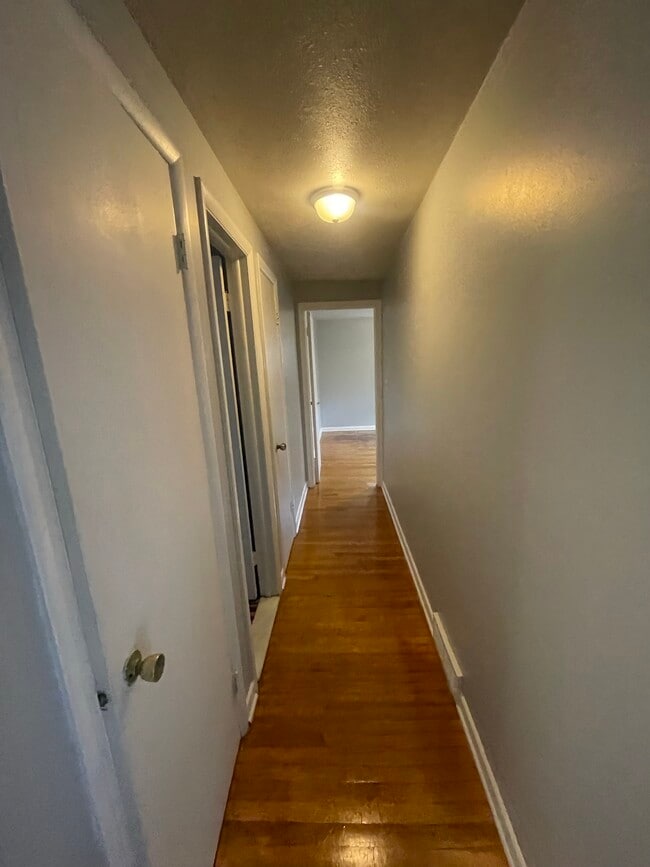 Building Photo - Genesee Park Dr 123/125