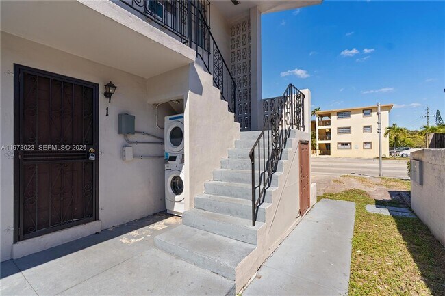 Building Photo - 6406 W Flagler St