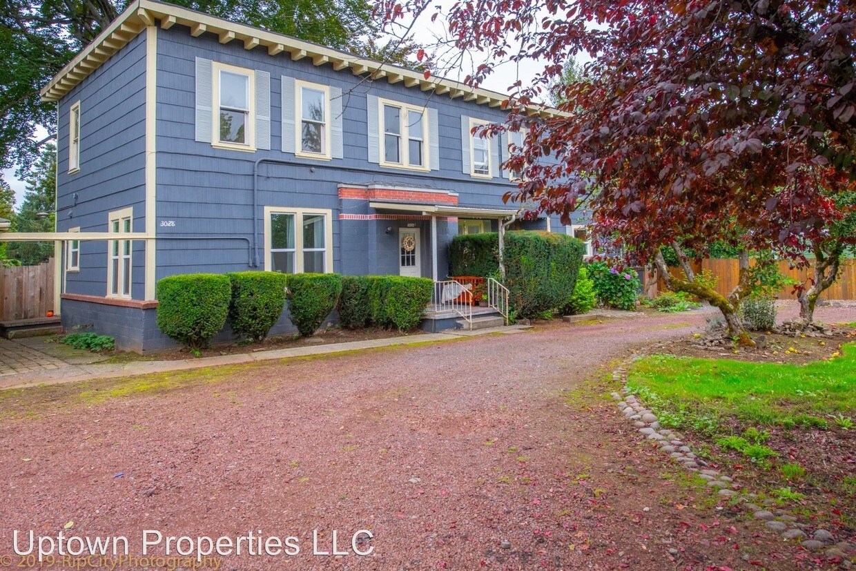 Primary Photo - 3026 SE Tacoma St