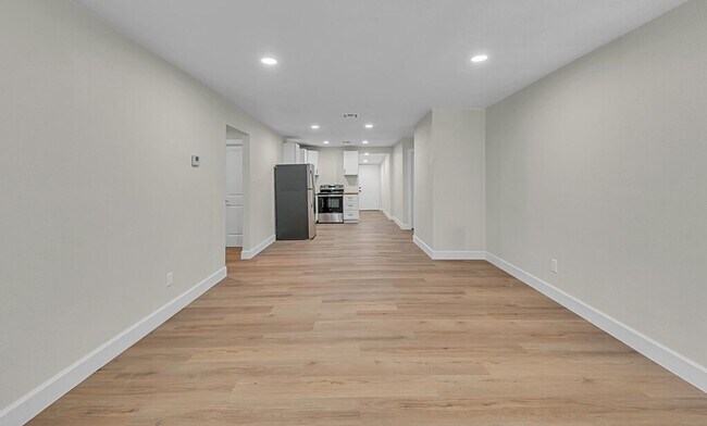 Foto del edificio - 2730 Proctor Ave
