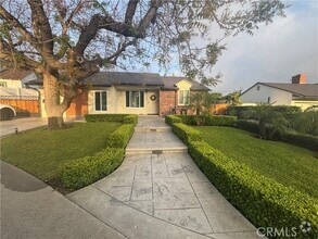Building Photo - 10215 Quill Ave