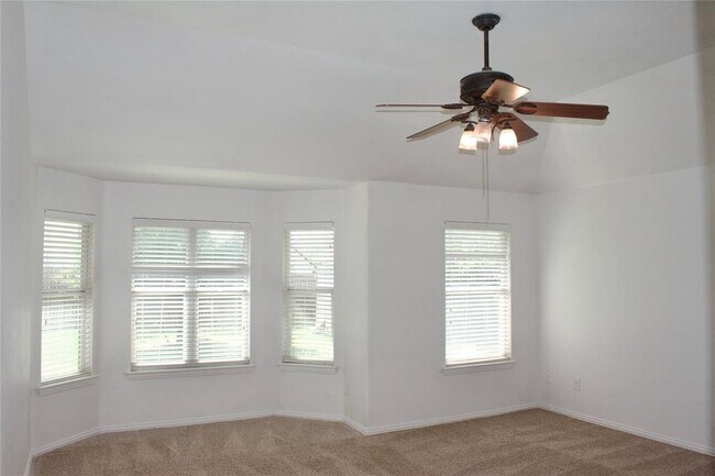 Building Photo - 1001 Emory Fields Cove