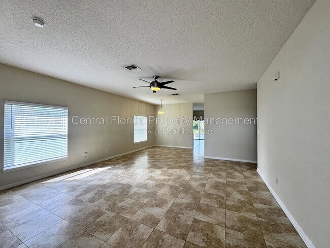 Foto del edificio - 450 Casting Ct