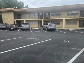 Building Photo - 1320 Moreland Dr
