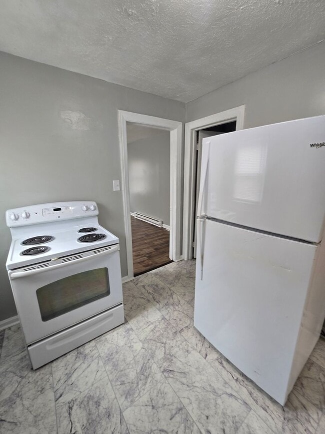 Photo - One Bedroom Duplex Near 10th and Concord Street! House