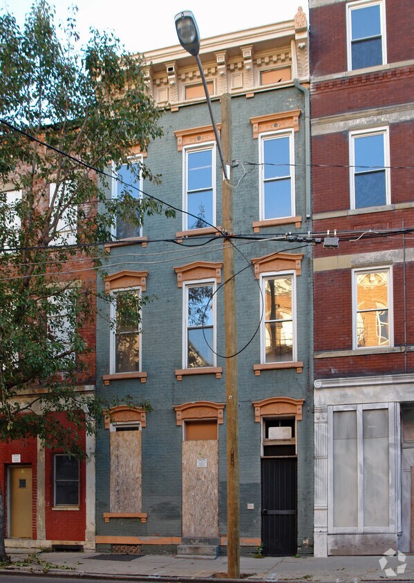 Primary Photo - 1430 Race St