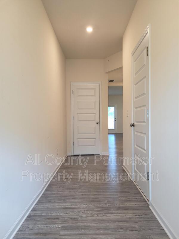 Building Photo - 210 Centennial Cir